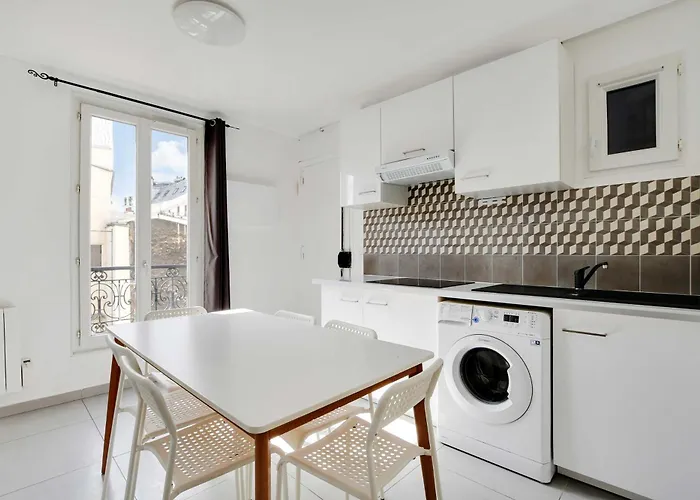 Authentic - 1br 5p - La *