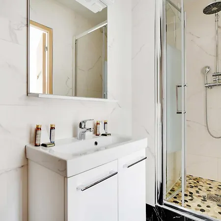 Authentic - 1br 5p - La Appartement Paris